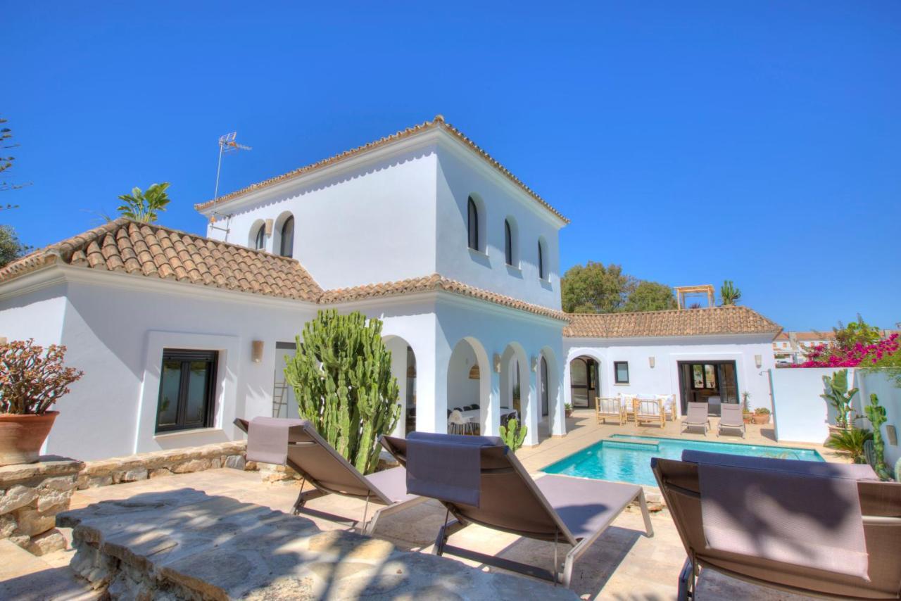 Villa Mas Tranquila - A Stylish Villa With Pool 150 M From The Beach Conil De La Frontera Exterior foto