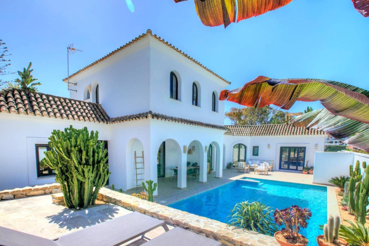 Villa Mas Tranquila - A Stylish Villa With Pool 150 M From The Beach Conil De La Frontera Exterior foto